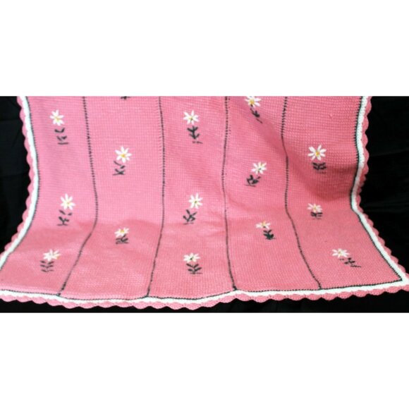 Hand Crochet Pink White Flower Pattern Green Blanket Throw Afghan Over Sized - Picture 12 of 12